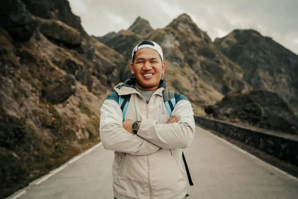 Traveller exploring after receiving Australian visa news and updates on subclass 462.